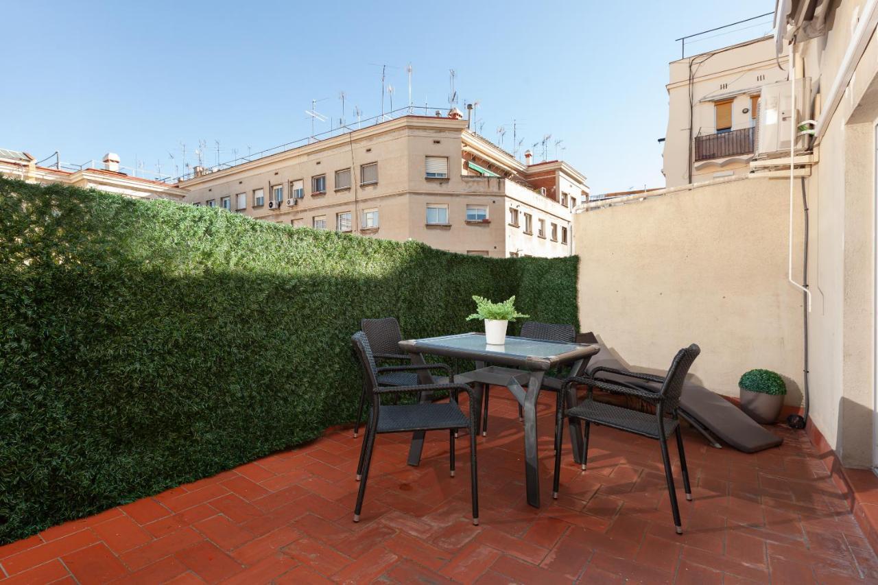 Апартаменти Penthouse In Sagrada Familia Барселона Екстер'єр фото